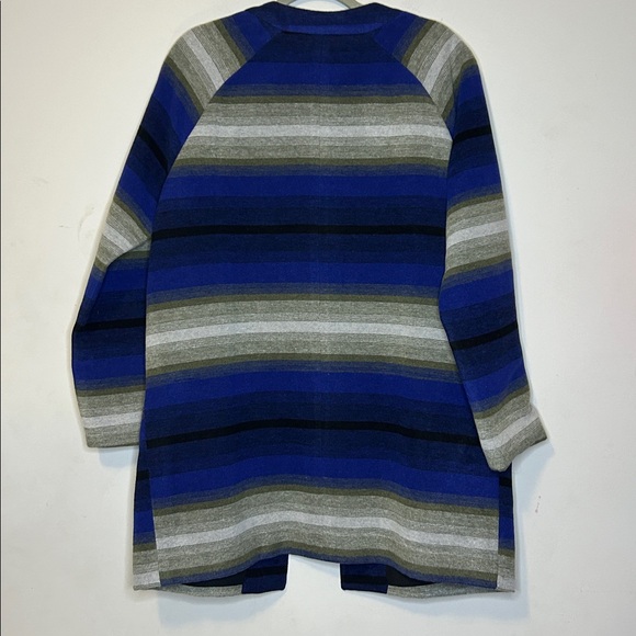 NWT Old Navy Women’s Blue and Gray Striped Jacket Size Large Snap Button. SKUC6 - Picture 3 of 8